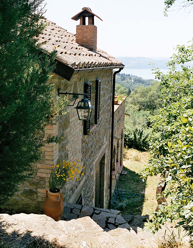 Aufgang zum Appartement mit Seeblick (Wohnung Viola)